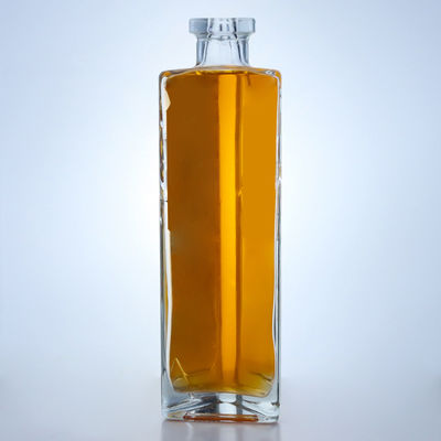 Botella de licor triangular de vidrio Super Flint de 750 ml con tapa personalizada para vodka whisky gin ron