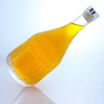 Vidrio de forma redonda 500 ml de ron vodka whisky tequila botella de ginebra con tapa de corcho
