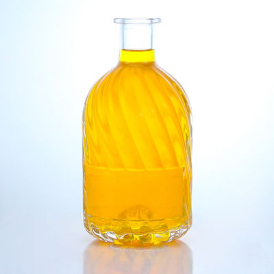 Área de la etiqueta de la decal 500 ml Botella de vidrio de piedra de forma redonda para ron vodka whisky tequila gin