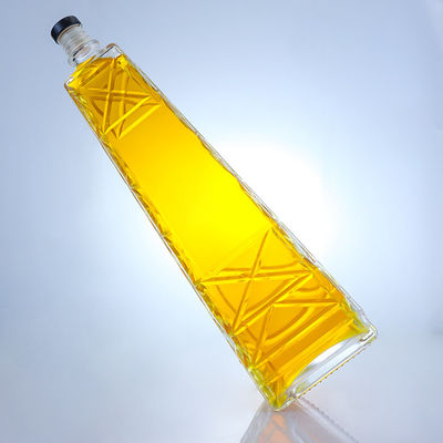 Botella de vidrio de whisky con tapa de tornillo