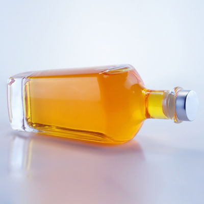 Color de la botella Claros 750 ml Botella de vidrio con forma única para Gin Rum Champagne Brandy Whisky