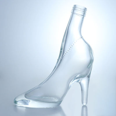 Diseño único Vidrio de sílex 500ml 750ml Vodka Gin Whisky Brandy Botella vacía con corcho