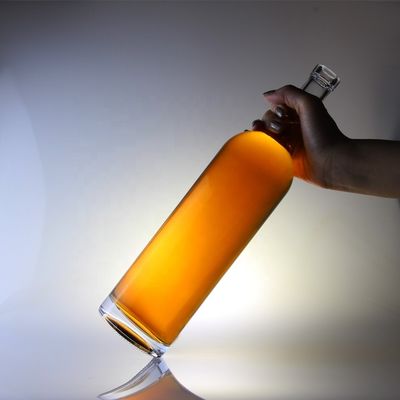 Botella de licor de vidrio redonda de 75 cl Botella para tapa de corcho Tipo 1000ml 1750ml Material del cuello