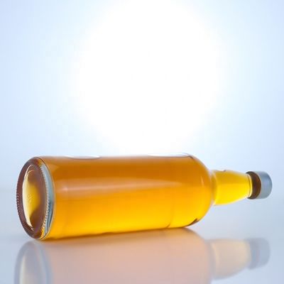Capitalizador con logotipo personalizado 500ml 700ml Tequila de piedra clara Botella de vidrio de whisky y vodka