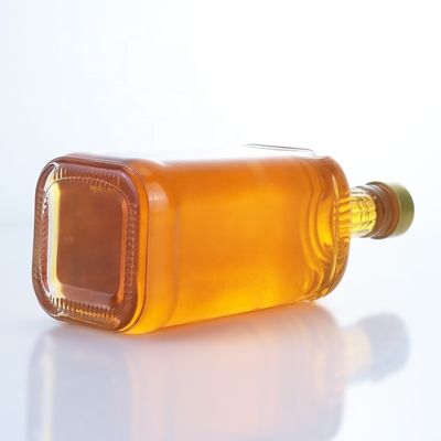 Material del cuello Vidrio claro 500ml 700ml 750ml Botella de vidrio de sílex para vodka Gin Rum