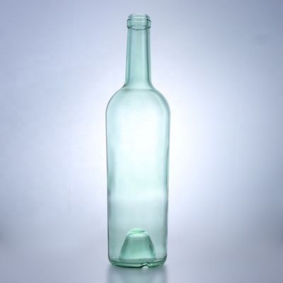 Botella de vidrio de 750 ml para brandy vodka whisky tequila con excelente rendimiento