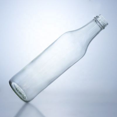 Botella de vidrio de whisky de vodka de forma especial con acabado superior de tornillo