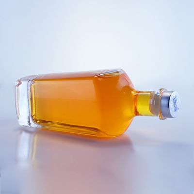 Botella de vidrio de licor de 750 ml con barniz claro para whisky líquido único vodka ron tequila