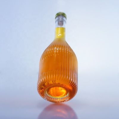 Botella de vidrio vacío transparente para vodka, ginebra, ron, whisky y brandy en 500 ml, 750 ml y 1000 ml