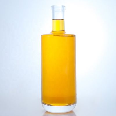 Botella de vidrio transparente con corcho para whisky vodka tequila gin ron 500 ml/700 ml