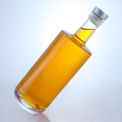 Botella de vidrio transparente con corcho para whisky vodka tequila gin ron 500 ml/700 ml
