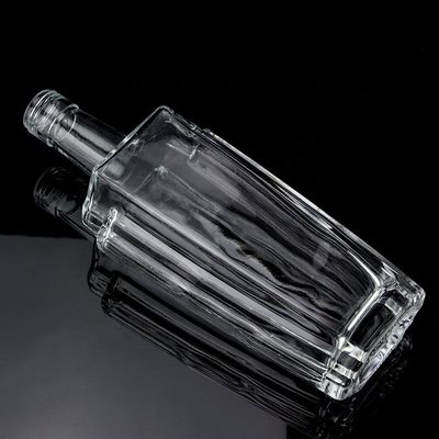 Botella de vidrio de sílex de 500 ml de 700 ml de 750 ml para champán, ginebra y ron transparente y grabado