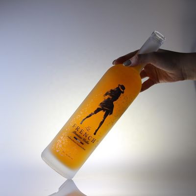 Venta al por mayor 750ml 1000ml Frito Decal Botella de vidrio para cerveza Vodka Whisky bebidas espirituosas