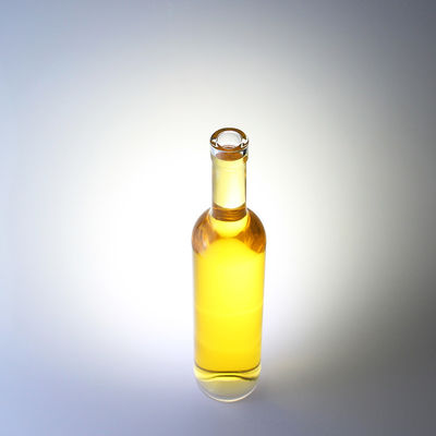 Material de base Botella de licor de vidrio 500 ml 750 ml 1000 ml para vodka Brandy whisky vino