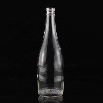Elegante botella de alcohol de sake japonés de 500 ml Vidrio distintivo con corcho de tipo sellador
