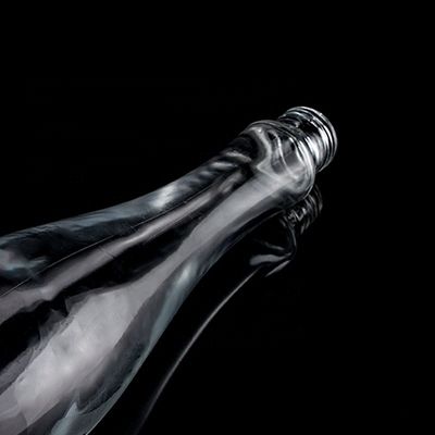 750 ml 75 cl Super Flint Teardrop en forma de ron Vodka Botella de vidrio de whisky con cuello de vidrio