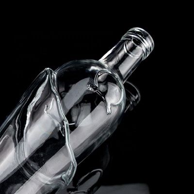 Botella de vidrio redonda de 750 ml con tapa de tornillo para VODKA