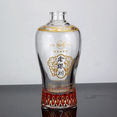 Tipo de sellado de vidrio CROWN CAP 500 ml 750 ml Botella de licor de ginseng de licor medicado