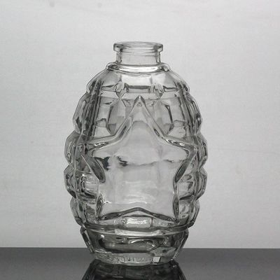Botella de vidrio en forma de bomba de 500 ml para embalaje de licor personalizado