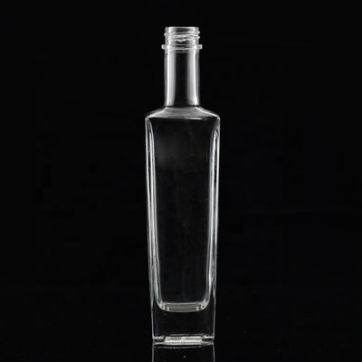 Botella de vidrio transparente o personalizada 250 ml 500 ml 700 ml 750 ml Botella de vidrio cuadrado de licor